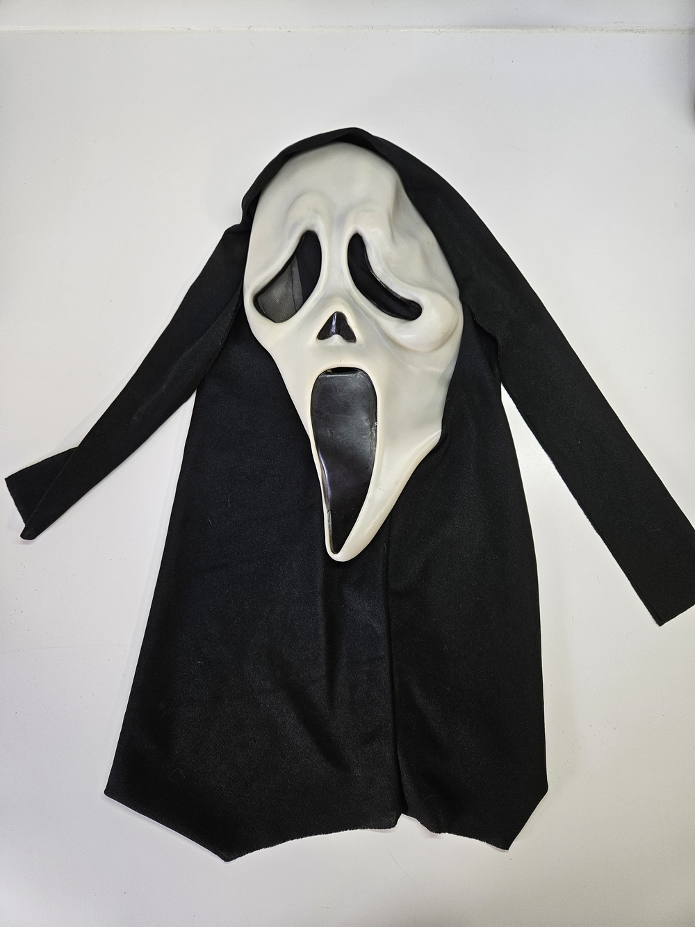 Scream Ghost Face Mask Glow EU N Stamp Easter Unlimited (N) Fun World Movie